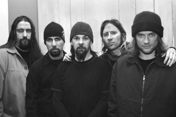 Spolu s Red Hot Chili Peppers a Faith No More byli Ugly Kid Joe oblíbení i u nás. Spolu s Red Hot Chili Peppers a Faith No More byli Ugly Kid Joe oblíbení i u nás.