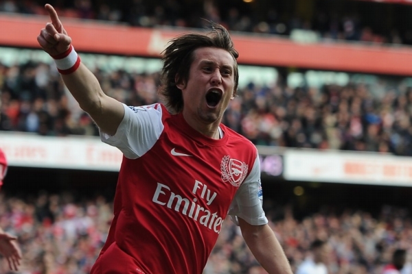 Tomáš Rosický po svém gólu Tottehamu. Tomáš Rosický po svém gólu Tottehamu.
