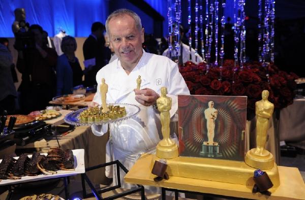 Wolfgang Puck připravuje jídla na Oscarech již 18 let.