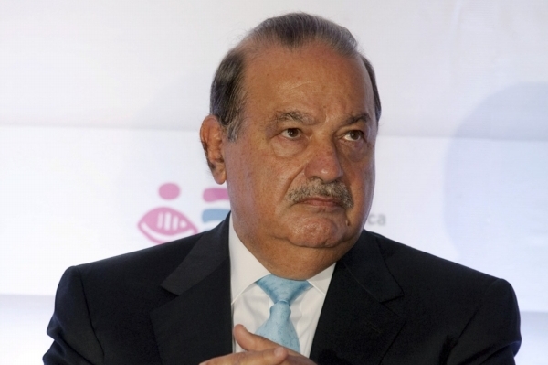 Mexický miliardář Carlos Slim Helú chce přinést Acapulku zašlý lesk a slávu.