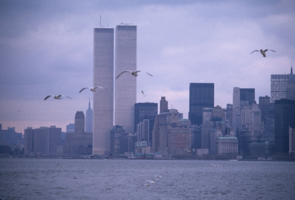 Světové obchodní centrum v New Yorku před 11. zářím 2001.