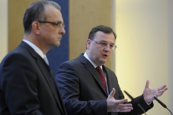 K fiskální unii se zatím nepřipojíme, uvedl premiér Petr Nečas.