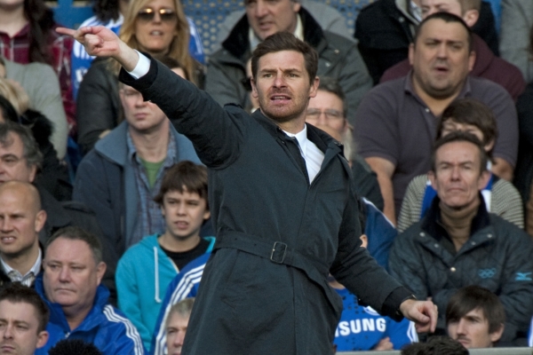 Trenér Chelsea André Villas-Boas. Trenér Chelsea André Villas-Boas.