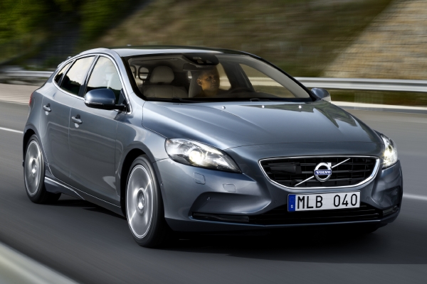 Nové Volvo V40, které je podle výrobců nejbezpečnějším v historii značky.