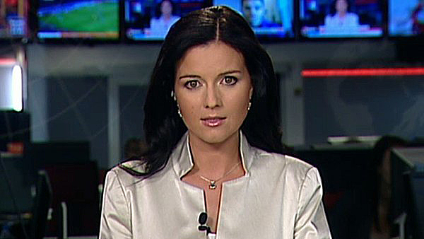 Aneta Savarová, nyní moderátorka na ČT24, se od dubna objeví v Událostech na ČT1. Aneta Savarová, nyní moderátorka na ČT24, se od dubna objeví v Událostech na ČT1.