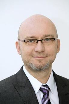 Nový mluvčí vlády Michal Schuster.