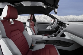 Interiér konceptu VW Cross Coupé.