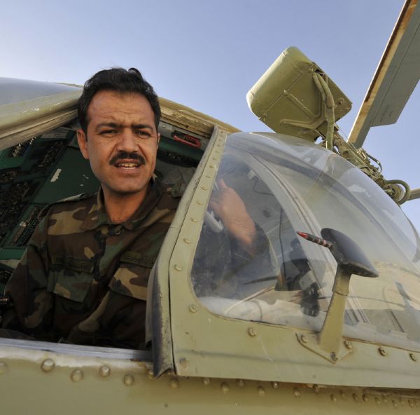 Někteří afghánští piloti zřejmě využívali své letouny k přepravě drog (ilustrační foto).