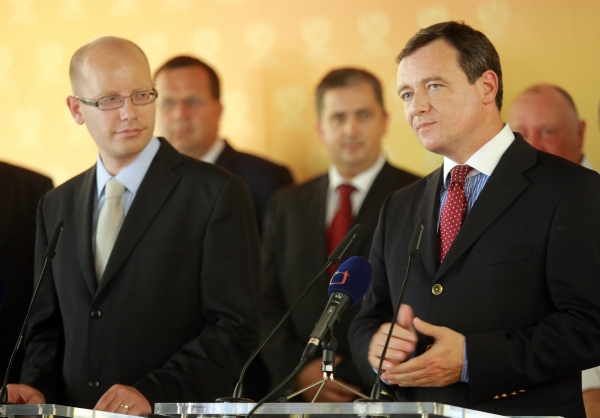 ČSSD by měla ve svém programu připustit šedesátikorunový poplatek za pobyt v nemocnici.