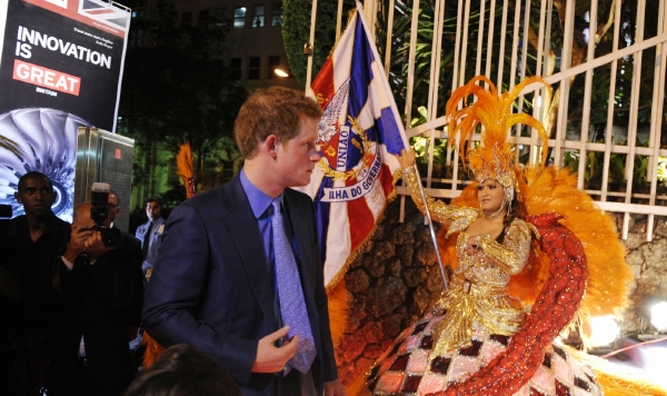 Britský princ Harry na večírku v Riu de Janeiro. Britský princ Harry na večírku v Riu de Janeiro.