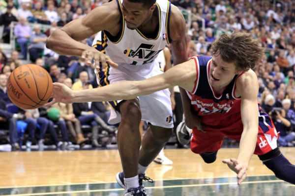 Jan Veselý (vpravo) v dresu Washingtonu. Jan Veselý (vpravo) v dresu Washingtonu.