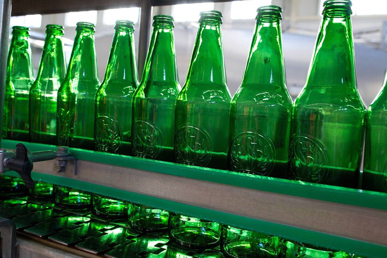 Staropramen zkusí zaujmout novými lahvemi.