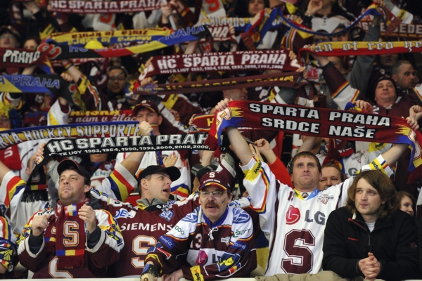 Sparta si fanoušky hýčká různými akcemi. Připraví ji o ně KHL? Sparta si fanoušky hýčká různými akcemi. Připraví ji o ně KHL?