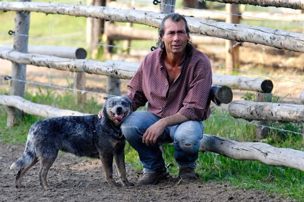 Farmář Jan Pokorný, o jehož přízeň se zesnulá soutěžící ucházela.