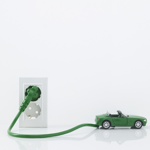 Dobíjení trvá zhruba 20 minut a elektromobil pak ujede až 110 kilometrů (ilustrační foto) Dobíjení trvá zhruba 20 minut a elektromobil pak ujede až 110 kilometrů (ilustrační foto)