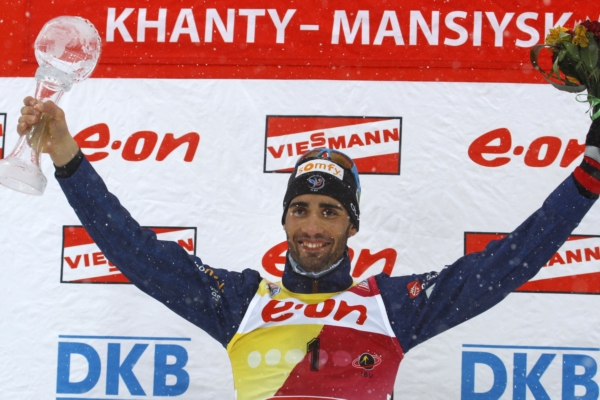 Martin Fourcade s cenou pro vítěze Světového poháru.