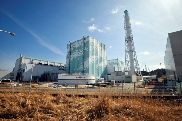 Jaderná elektrárna Fukušima, kterou před rokem poničilo zemětřesení a následná vlna tsunami. Jaderná elektrárna Fukušima, kterou před rokem poničilo zemětřesení a následná vlna tsunami.