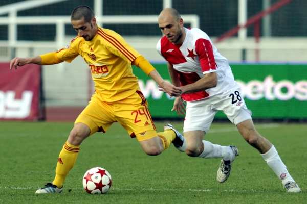 Dukla remizovala se Slavií 0:0.