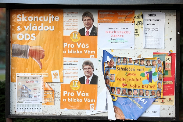 Předvolební plakáty (ilustrační foto). Předvolební plakáty (ilustrační foto).
