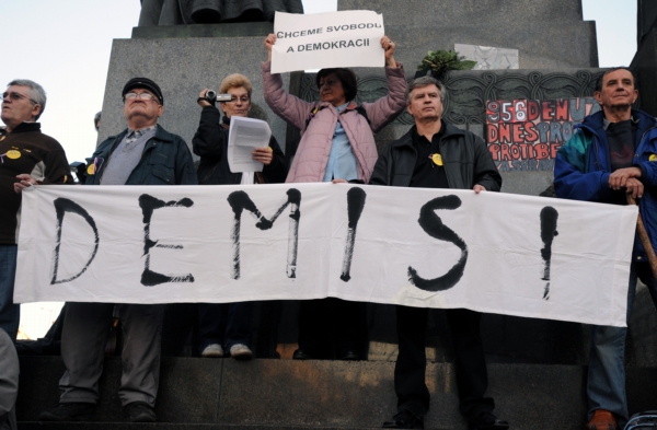 Demonstrace pořádaná Holešovskou výzvou v Praze.