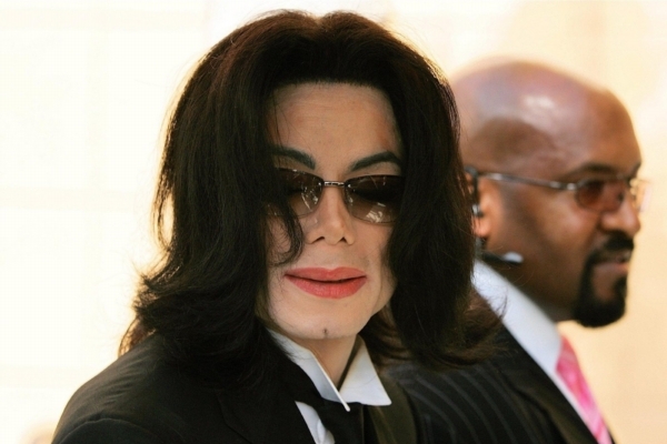 Zpěvák Michael Jackson.
