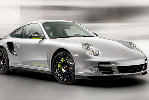 Superrychlé hybridní Porsche 918 Spyder.