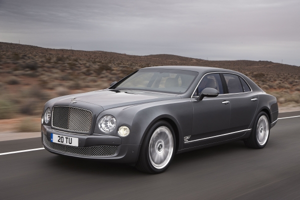 Monumentální model Bentley Mulsanne.