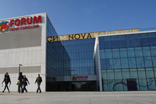 Nákupní centrum Nová Karolina.