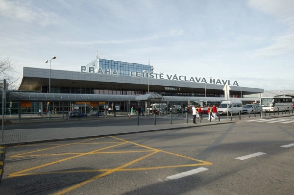 Letiště. Letiště.