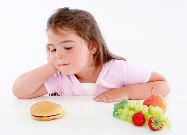 Sedmiletá Bea musí podle lékařů zhubnout. Její matka jí však naordinovala nepřiměřenou dietu (ilustrační foto).