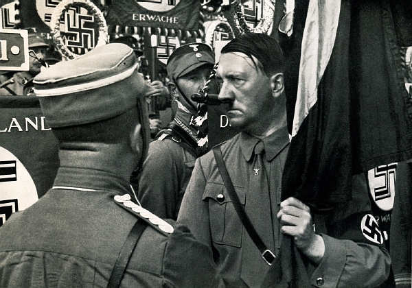 Adolf Hitler, Norimberk, 1935 (ilustrační foto). Adolf Hitler, Norimberk, 1935 (ilustrační foto).