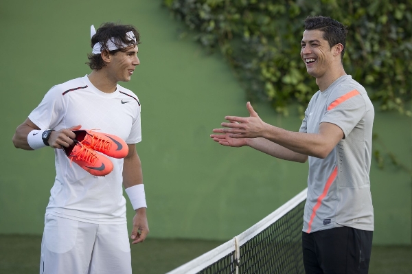 Rafael Nadal odmítá vrátit kopačky Cristianu Ronaldovi. 