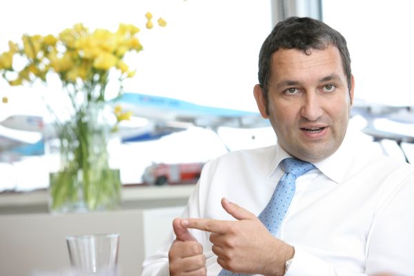 Šéfem Českého aeroholdingu je Miroslav Dvořák.