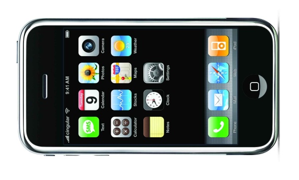 Akcie firmy podle analytiků táhne vzhůru zejména iPhone.