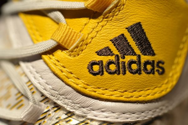 Adidas omezí číšku svého sortimentu.