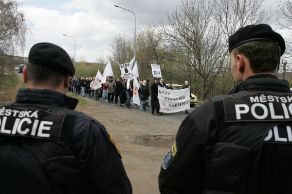 Demonstrace extremistů v Chanově.