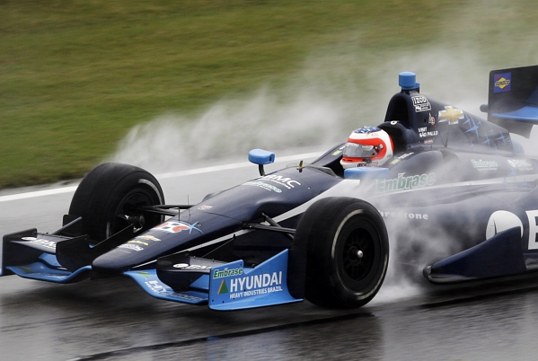 Rubens Barrichello ve svém voze. Rubens Barrichello ve svém voze.