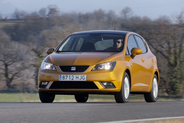 Inovovaný Seat Ibiza má nyní uhlazenější výraz.
