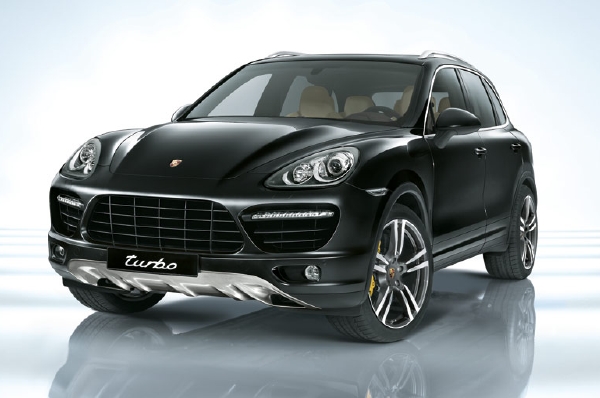 Nové Porsche Cayenne GTS přebírá v exteriéru prvky modelu Cayenne Turbo.