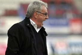 Trenér Sigmy Olomouc Petr Uličný.
