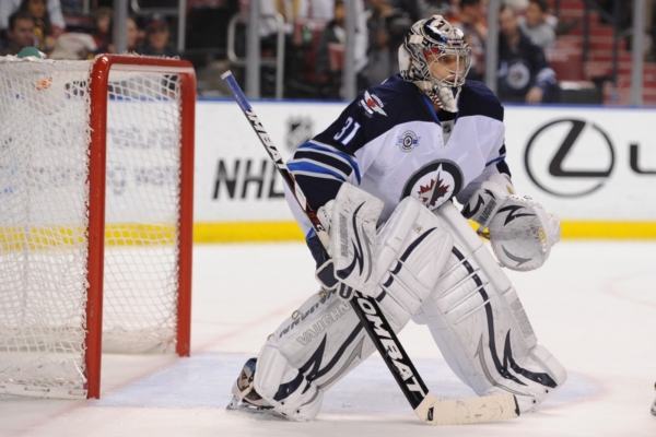 Gólman Ondřej Pavelec v brance Winnipegu.