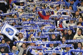 Tradičně bujaří fanoušci Komety.
