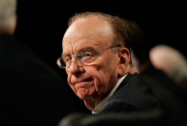 Ruppert Murdoch tvrdí, že se skandály nemá nic společného. Ruppert Murdoch tvrdí, že se skandály nemá nic společného.