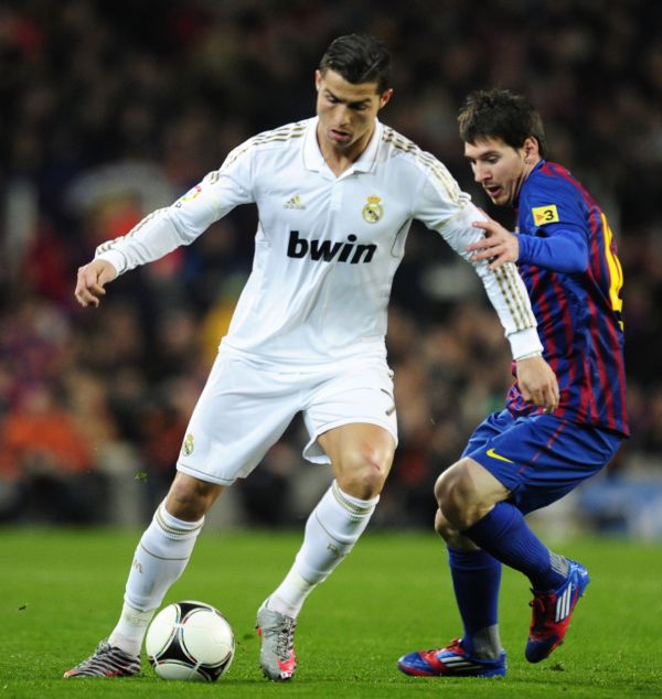 Ronaldo a Messi.