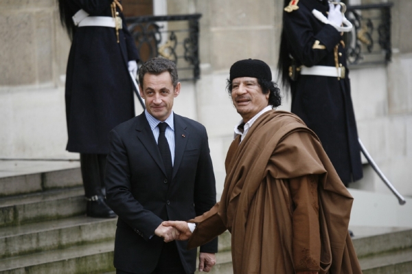 "Jestli je na světě nějaká hlava státu, která se nedružila s Kaddáfím, pak jsem to já," prohlásil o sobě Sarkozy.