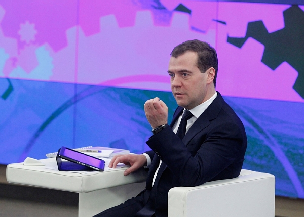 Dimitrij Medveděv bude zanedlouho ve funkci ruského prezidenta vystřídán Vladimirem Putinem, který po r. 2000 zavedl kontrolu vlády nad médii (ilustrační foto). Dimitrij Medveděv bude zanedlouho ve funkci ruského prezidenta vystřídán Vladimirem Putinem, který po r. 2000 zavedl kontrolu vlády nad médii (ilustrační foto).