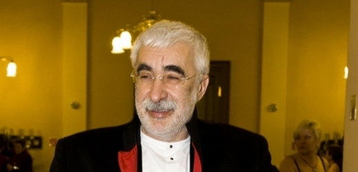 Mediální vládce Adrian Sarbu má o funkci méně (ilustrační foto).