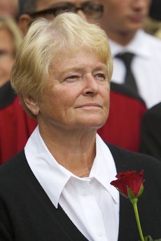 Gro Harlemová Brundtlandová byla norskou premiérkou v letech 1981, 1986-9 a 1990-6.