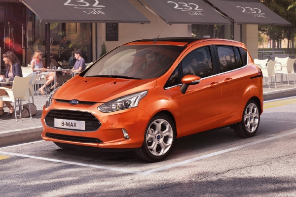 Nový Ford B-Max nabízí velkou míru bezpečnosti posádky.