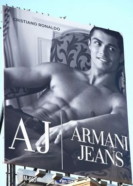 Armani, to je Ronaldo.